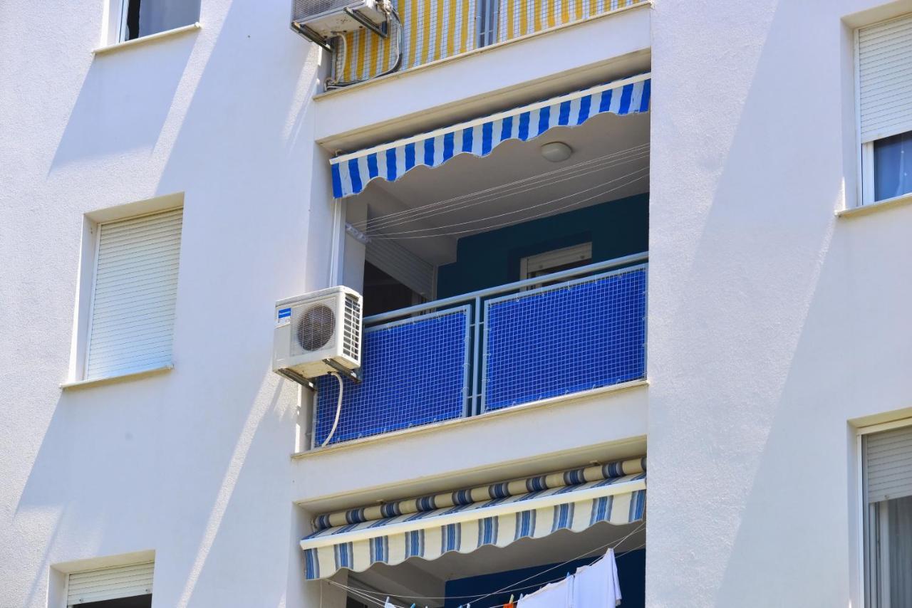One Bedroom Apartment Terrace Parking Split Exterior photo